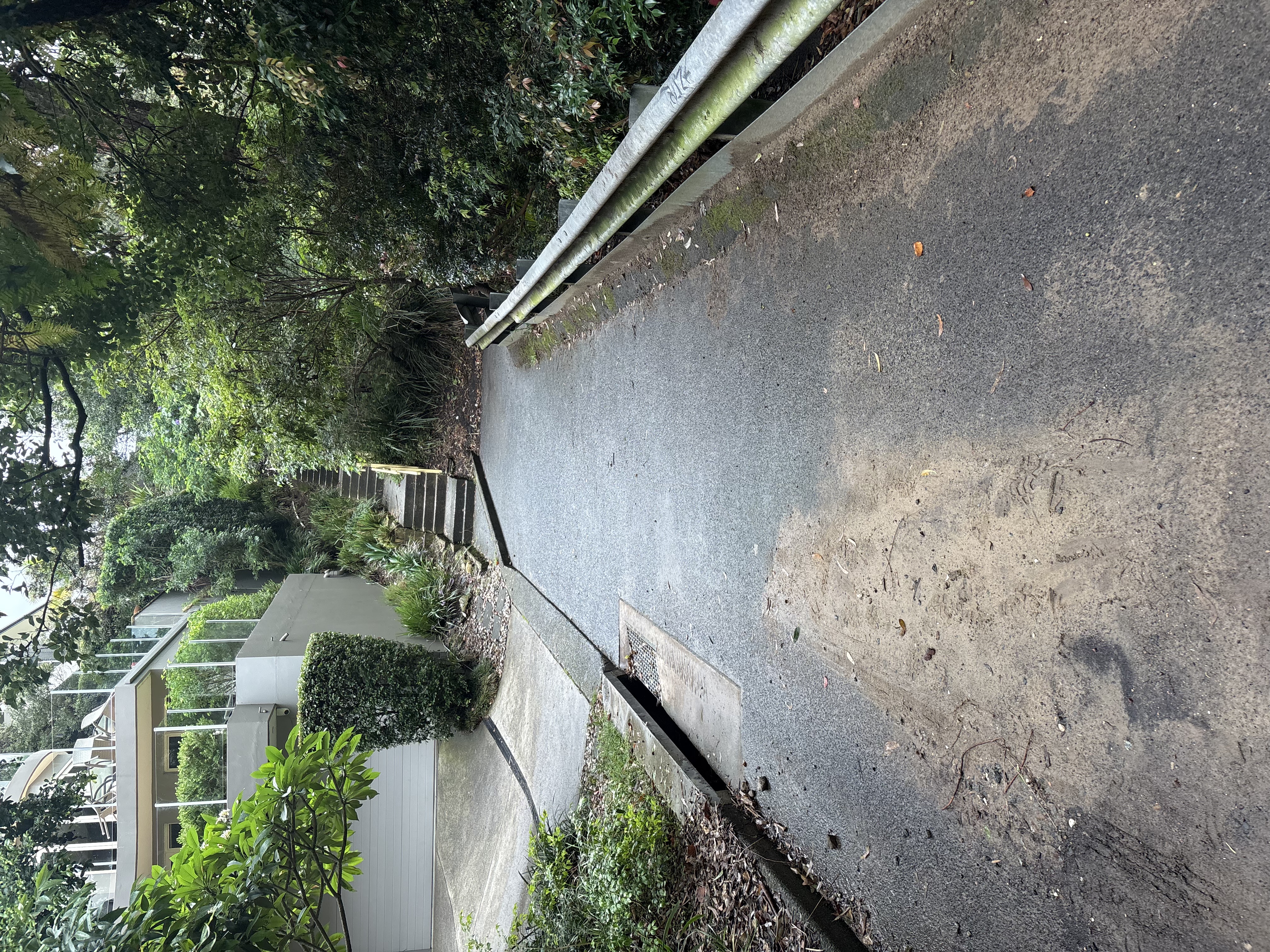 Driveway and path clearing Sydney - ETF Gardens